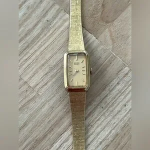Seiko | Accessories | Seiko Vintage Ladies Watch Goldtone  display picture 1